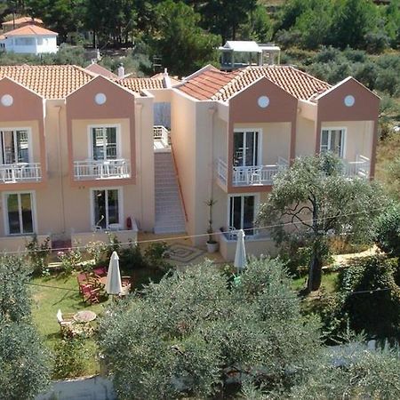 Amarilia Aparthotel Skala Rachoni  Bagian luar foto